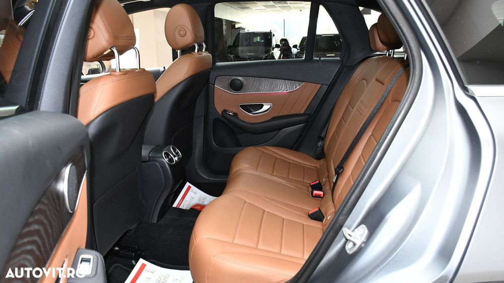 Mercedes-Benz GLC 300 e 4Matic 9G-TRONIC - 11