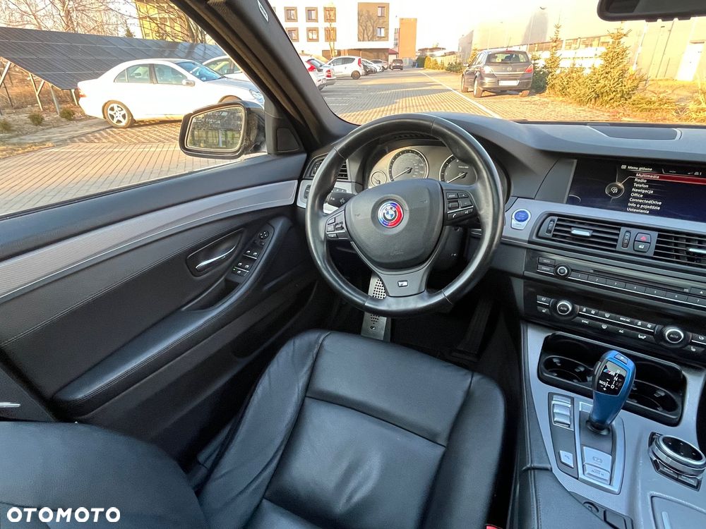 BMW Seria 5 535i Sport-Aut - 25