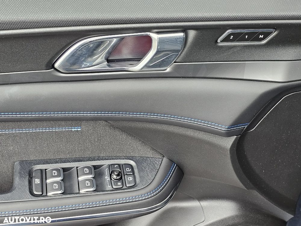 Lynk&Co 01 - 17