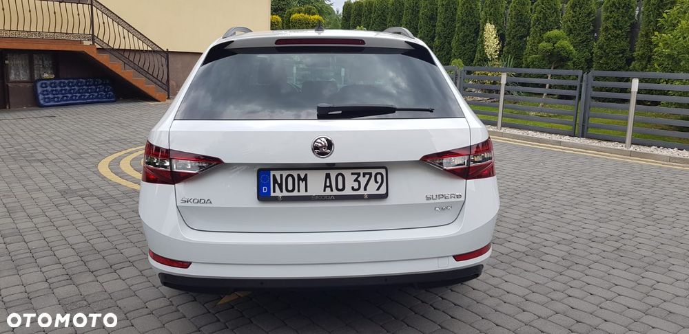 Skoda Superb 2.0 TDI 4x4 DSG Ambition - 7