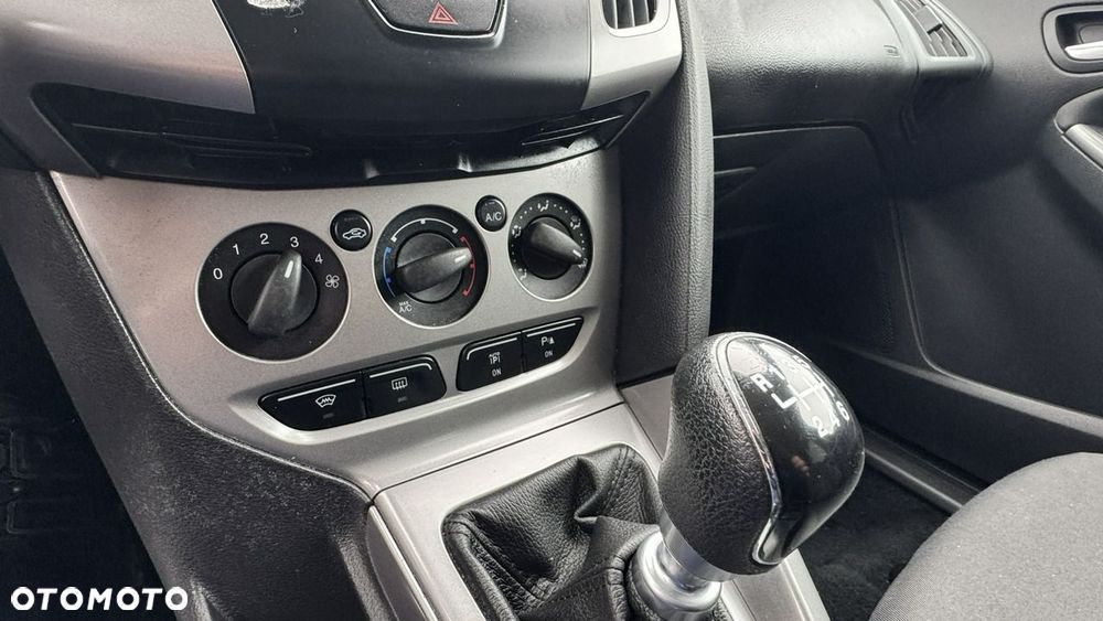 Ford Focus - 21