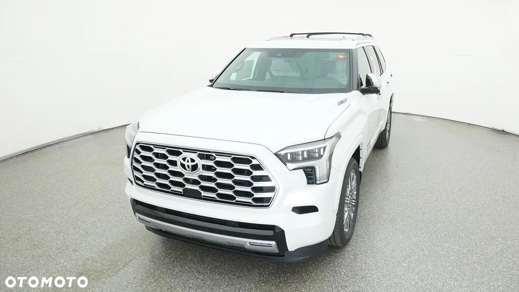 Toyota Sequoia - 7
