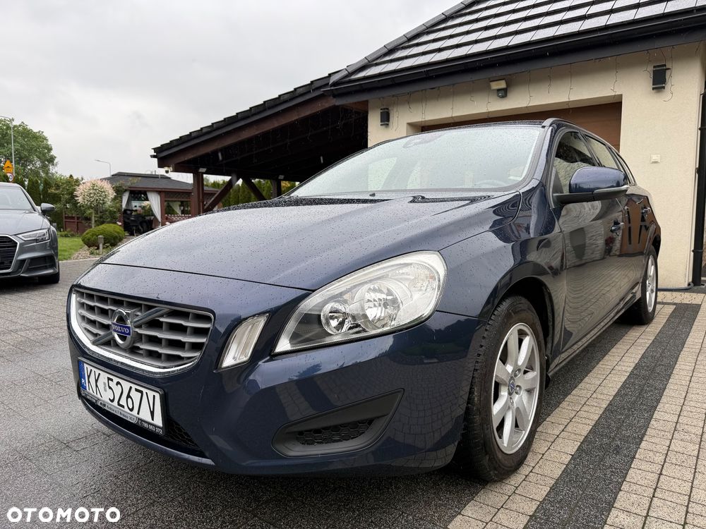Volvo V60 T3 Edition - 1