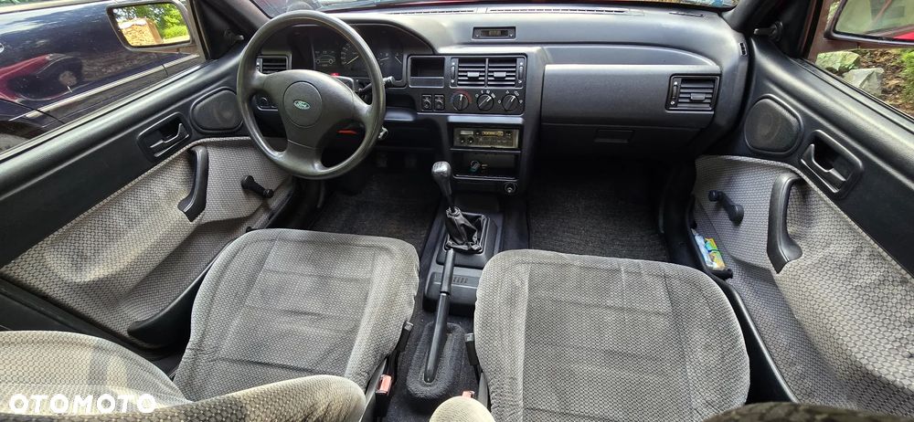 Ford Escort 1.3 CL - 12