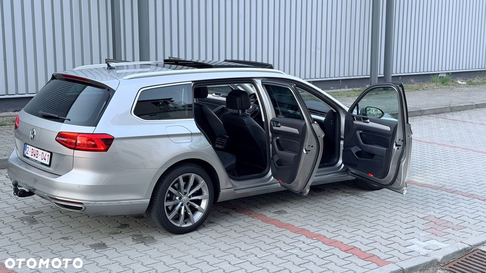 Volkswagen Passat - 20
