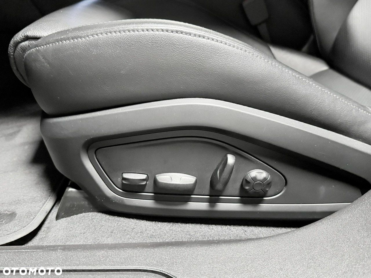 Porsche Taycan Sport Turismo Performance Plus - 35