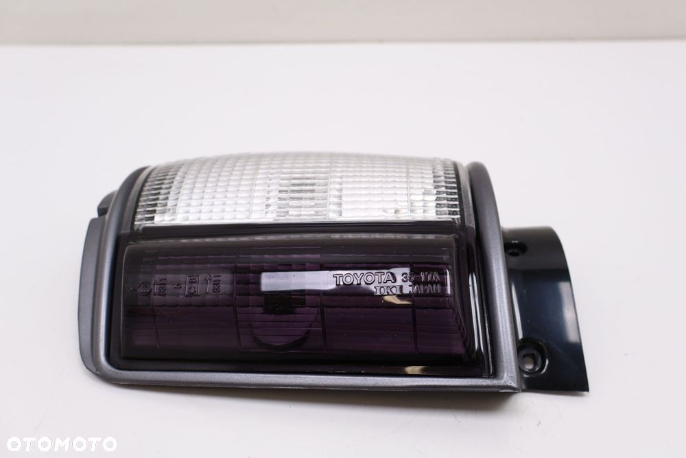 TOYOTA 4RUNNER II 87-89 LAMPA PRAWA PRZÓD 81611-89169 - 2