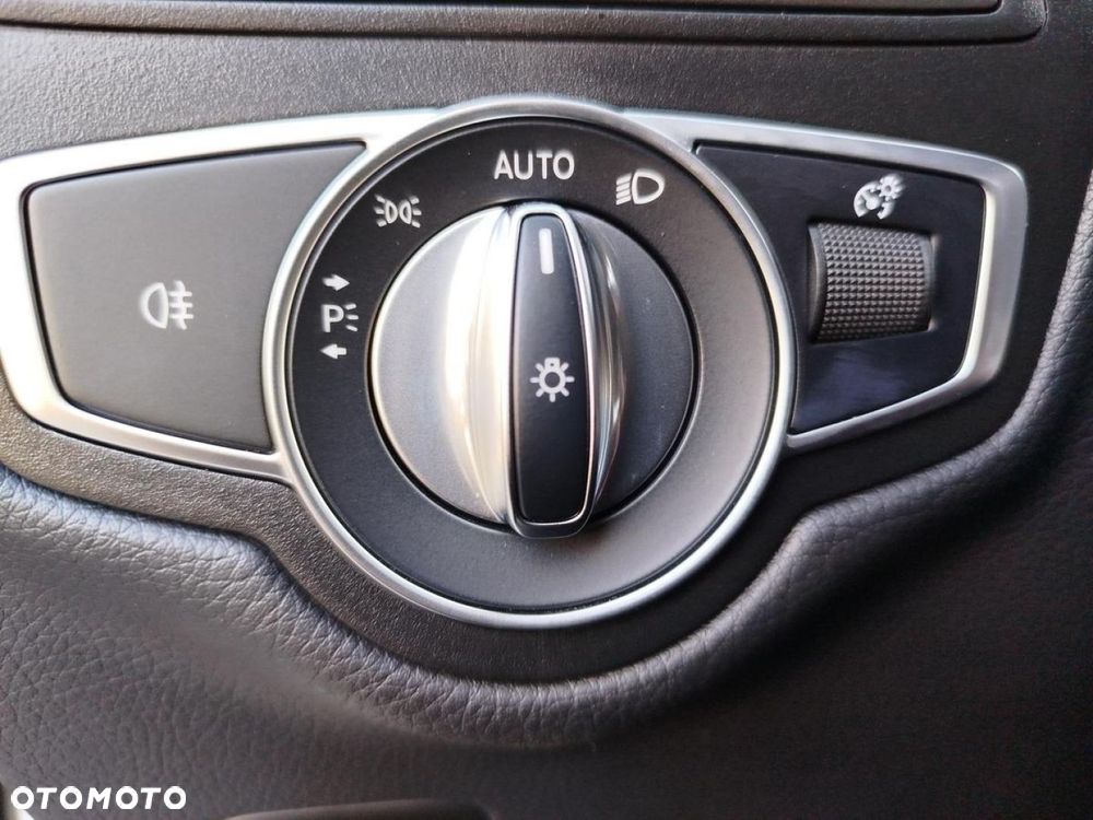 Mercedes-Benz GLC - 26