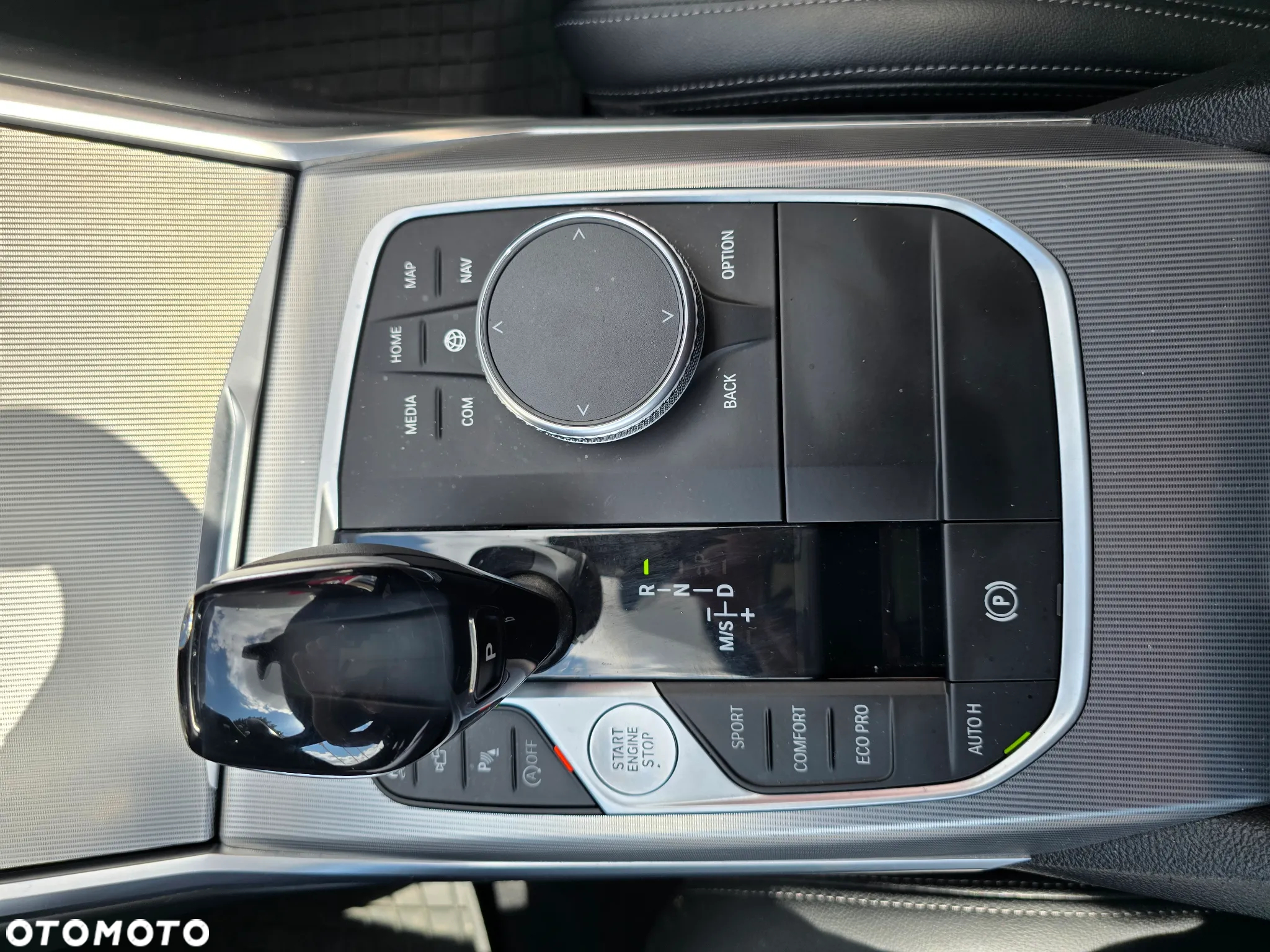 BMW Seria 3 318d Luxury Line - 27
