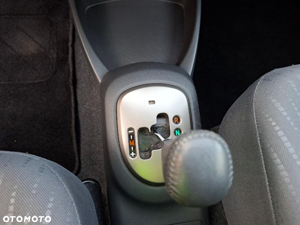 Toyota Yaris 1.33 Sol MM - 14