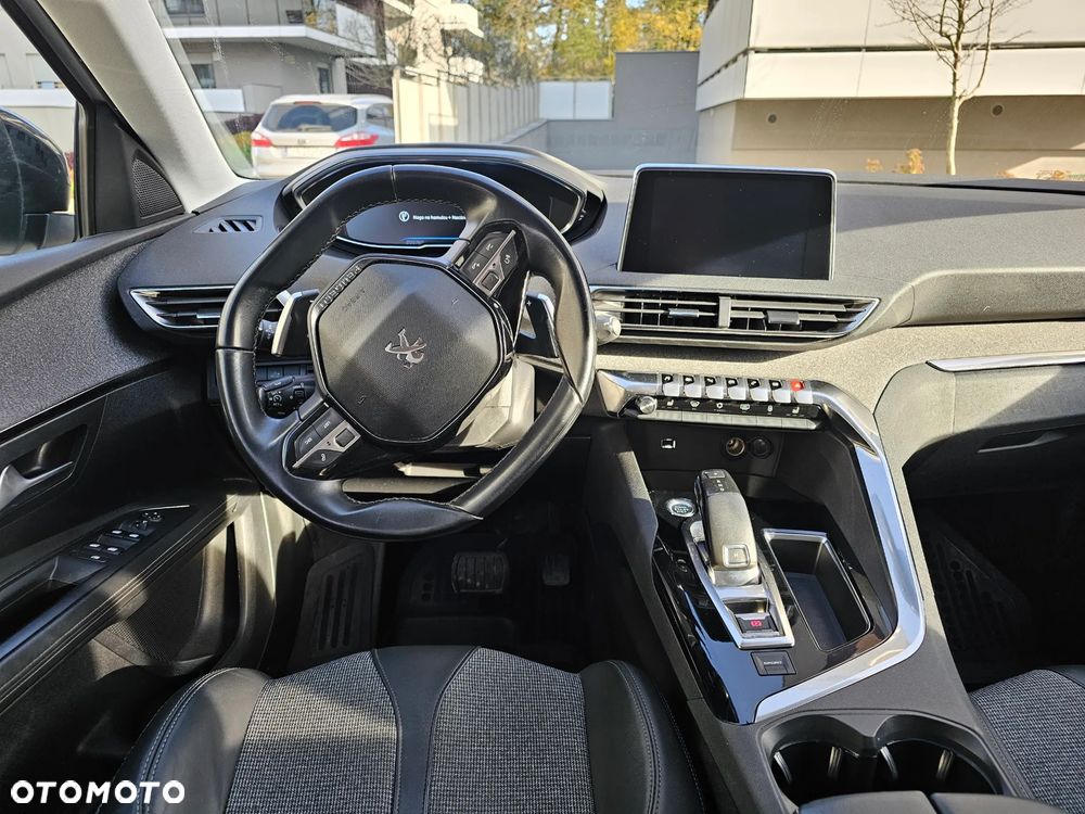 Peugeot 3008 1.5 BlueHDi Allure S&S EAT8 - 28