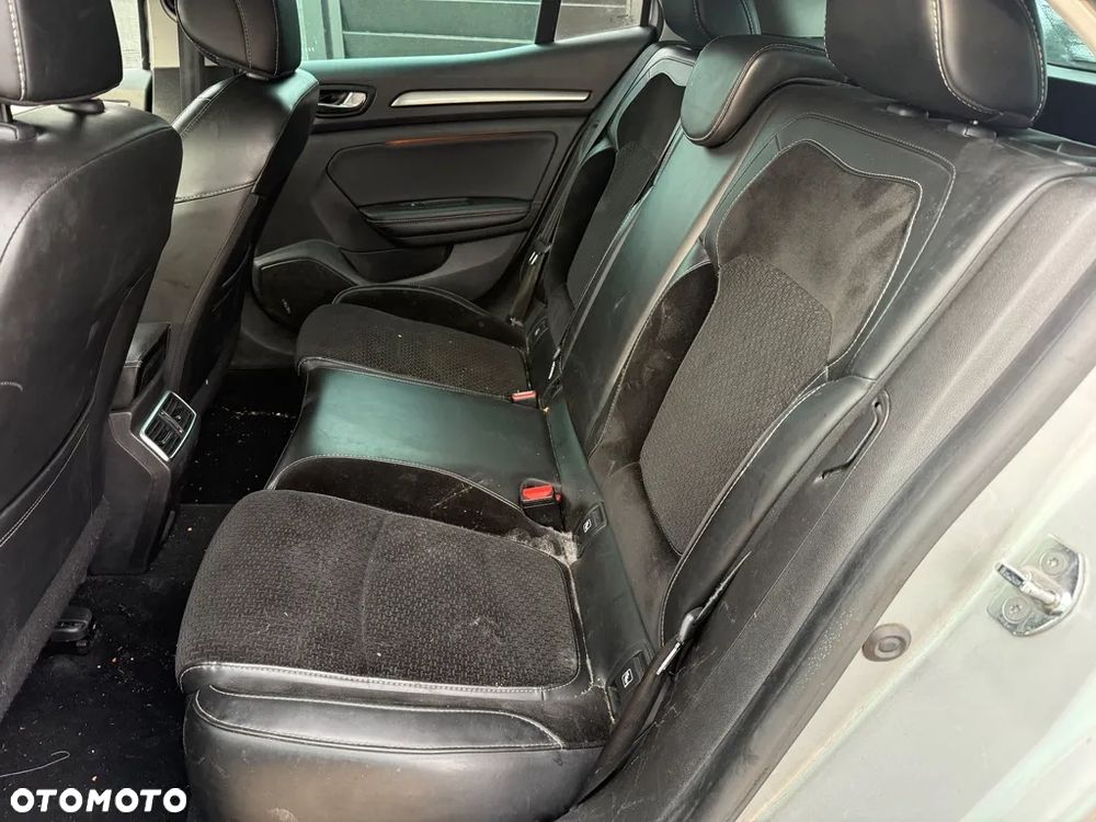 Renault Megane 1.5 dCi Privilege - 11