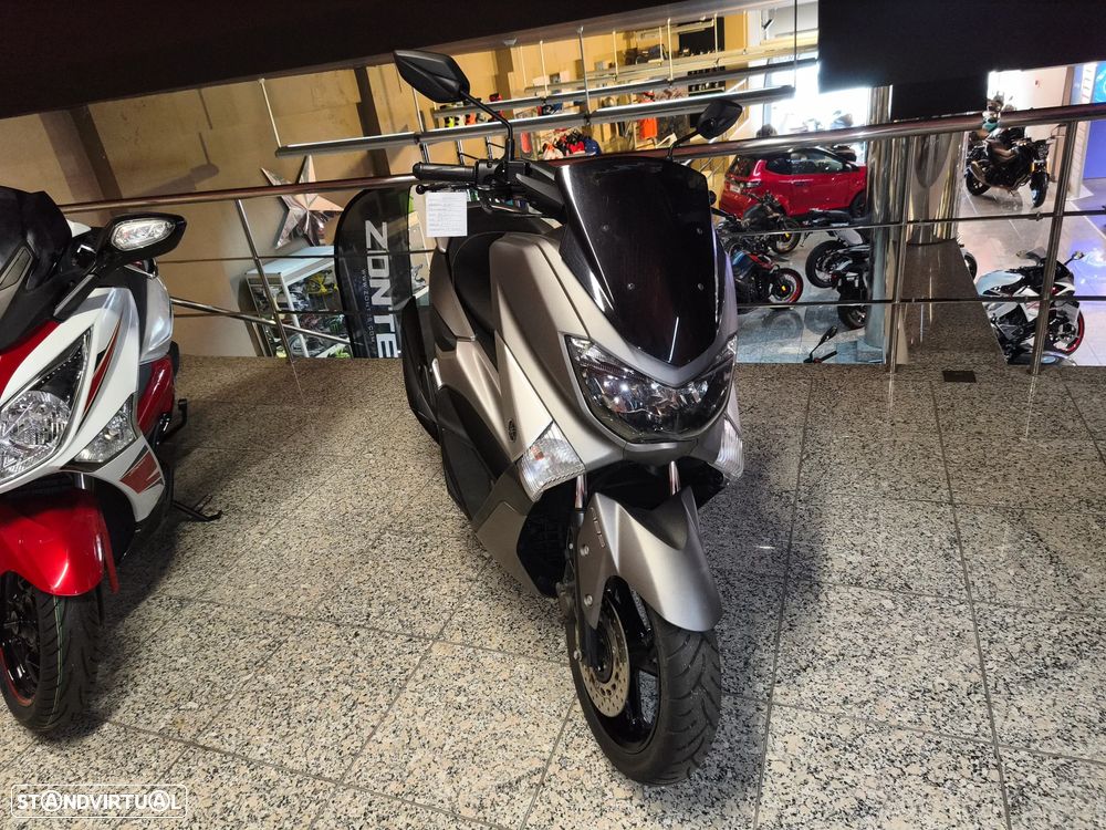 Yamaha NMAX - 4