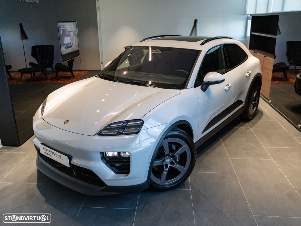 Porsche Macan Electric 4 - 4