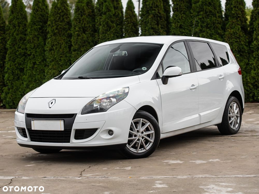 Renault Grand Scenic - 1