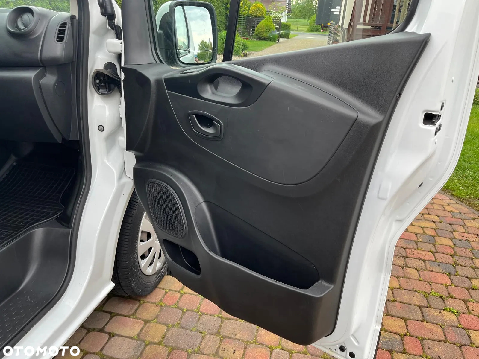 Renault Trafic - 13