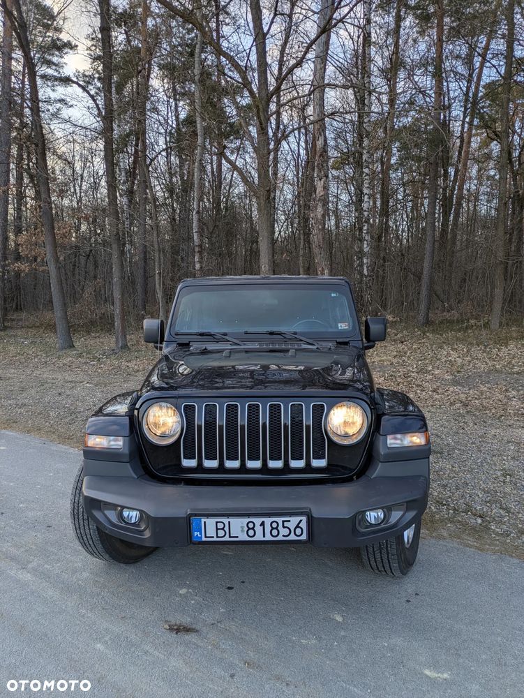Jeep Wrangler - 1