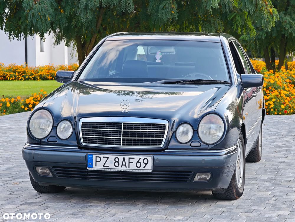 Mercedes-Benz Klasa E - 10