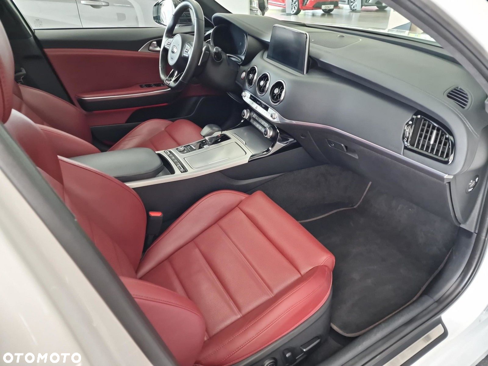 Kia Stinger 3.3 T-GDI V6 GT AWD - 25