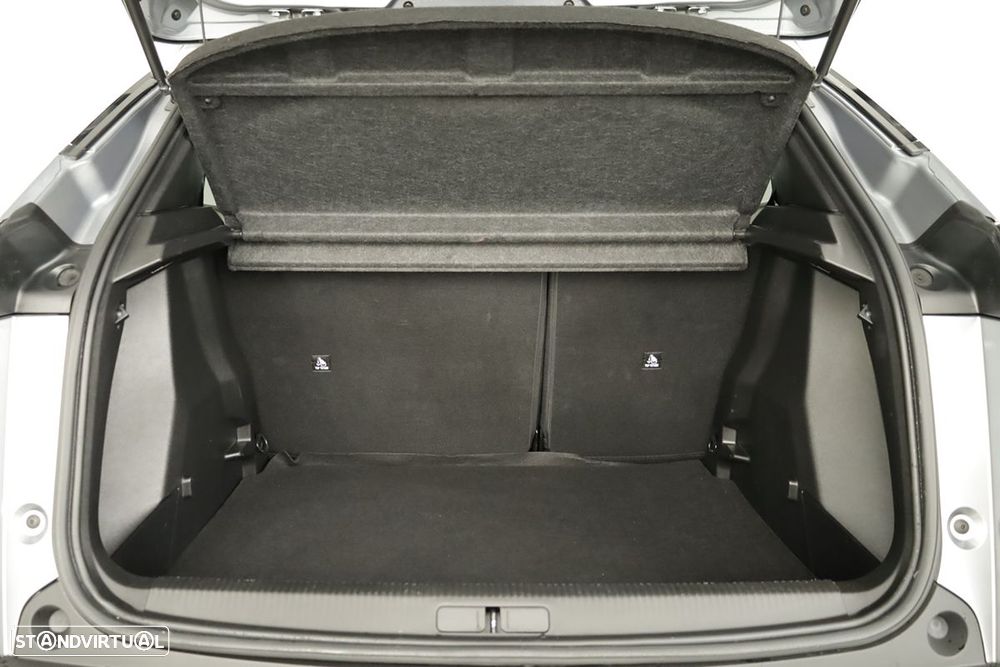 Peugeot 2008 1.2 PureTech Allure - 23