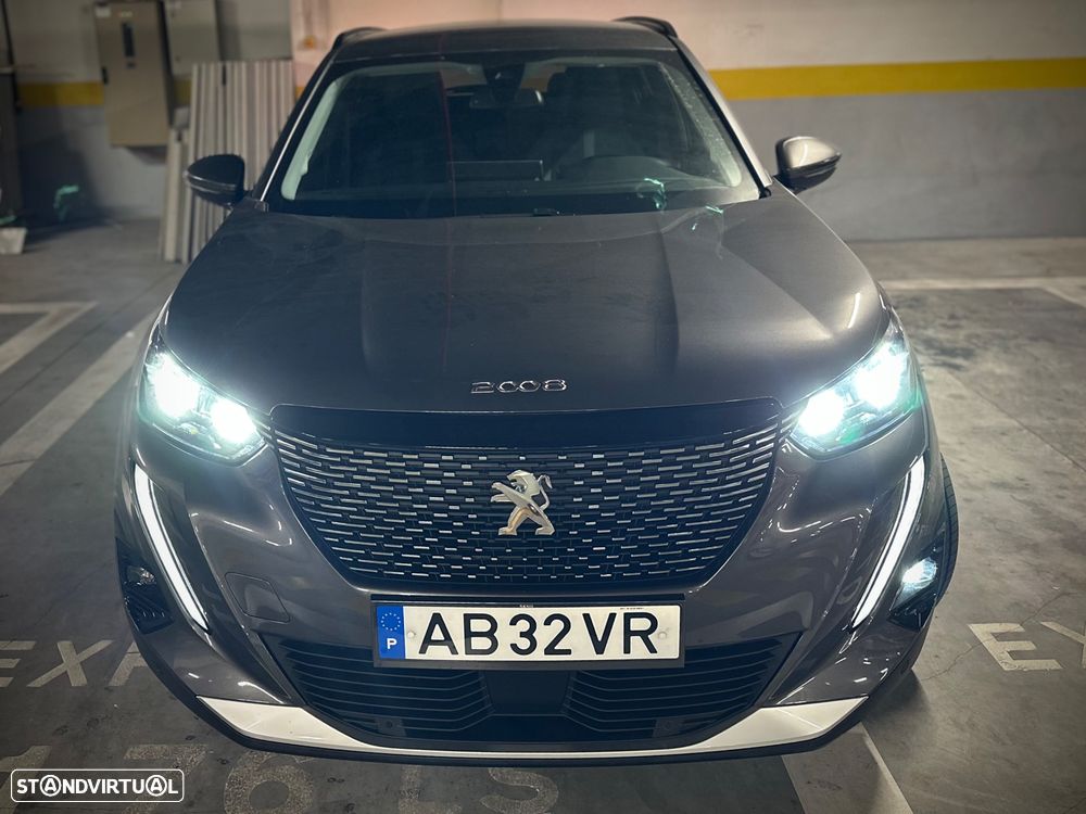 Peugeot 2008 1.2 PureTech Allure EAT8 - 10