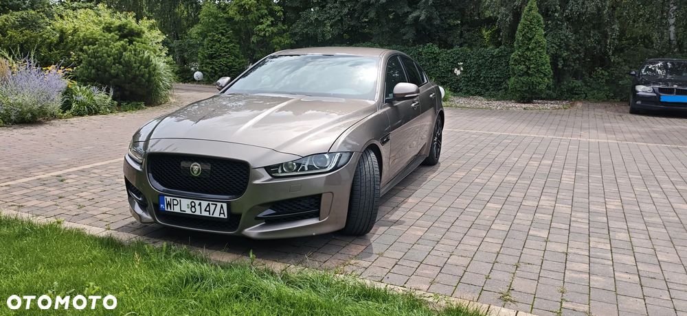 Jaguar XE 2.0 D R-Sport - 1