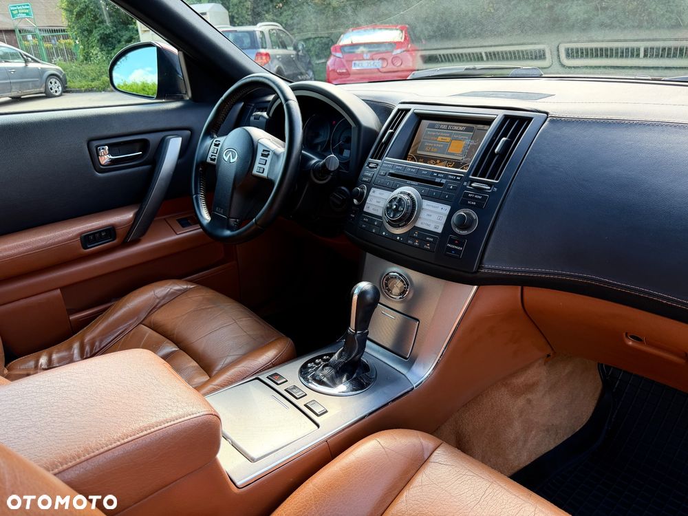 Infiniti FX - 9