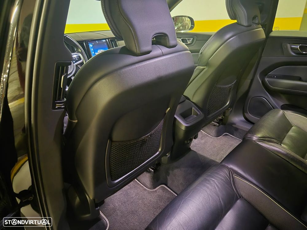 Volvo XC 60 2.0 D4 R-Design Geartronic - 42