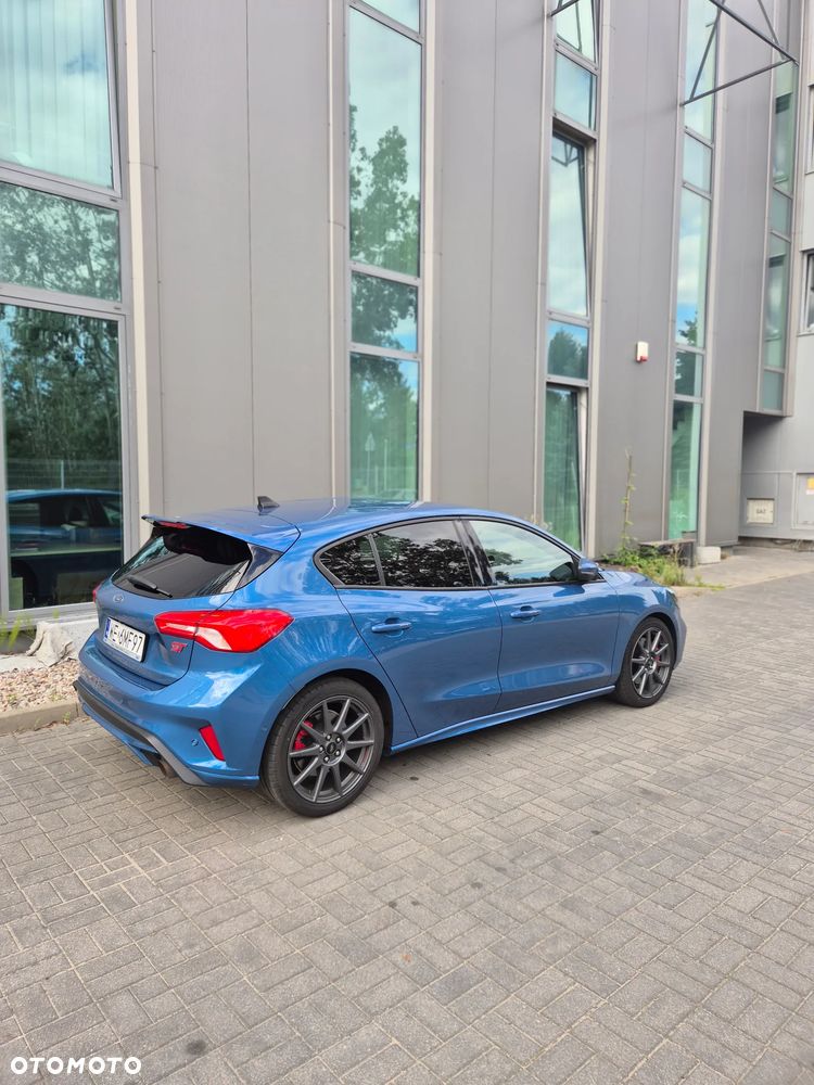 Ford Focus 2020 photo 2