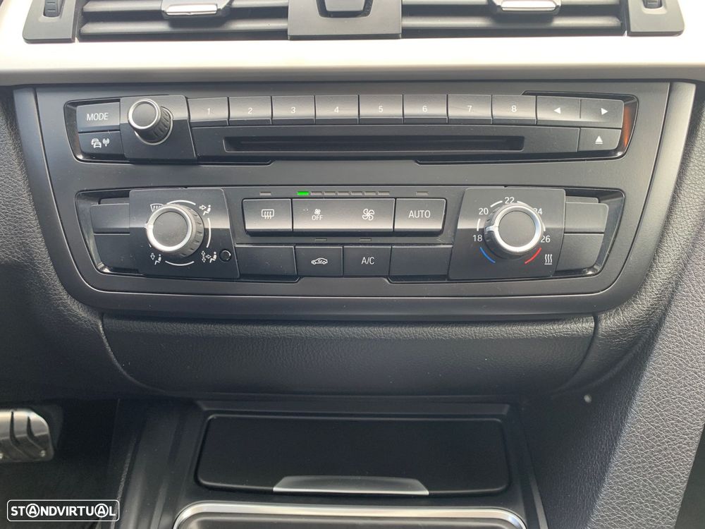 BMW 320 d Auto Pack M - 30
