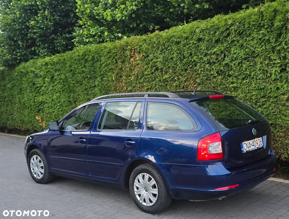 Skoda Octavia 1.6 Combi Classic - 2