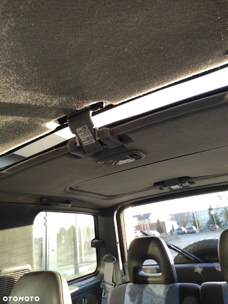 Toyota RAV4 2.0 - 19