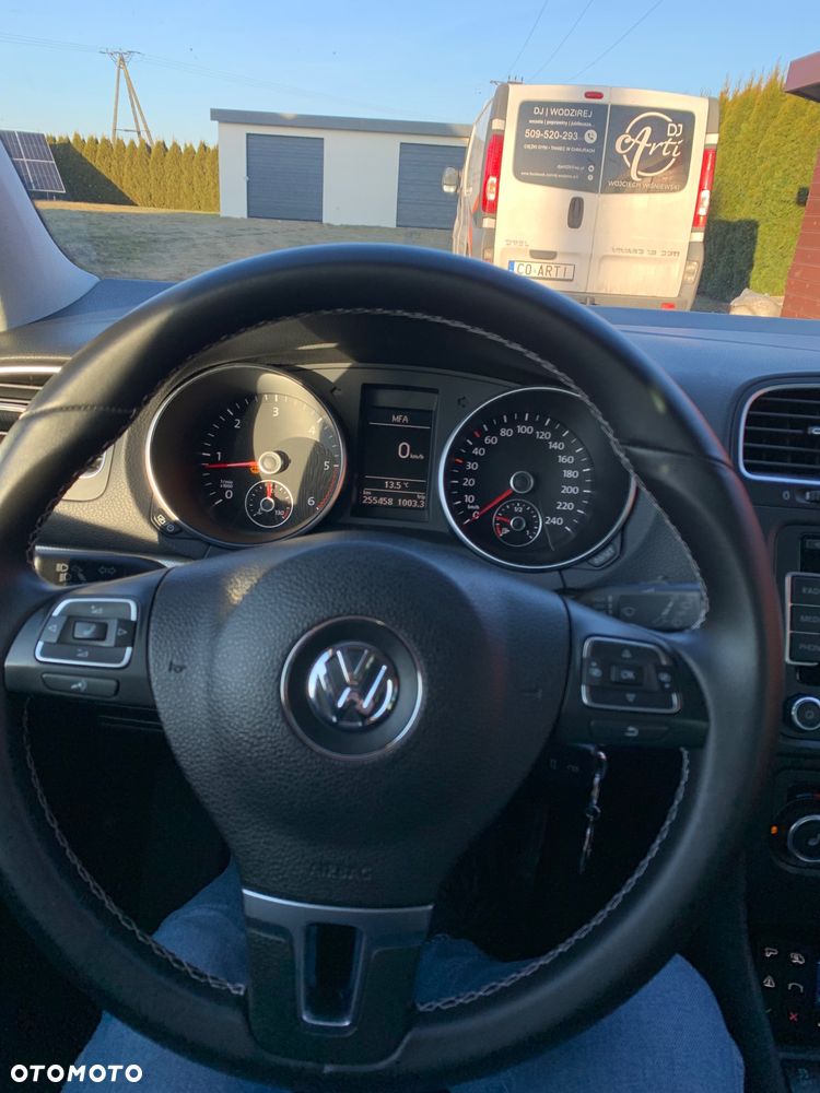Volkswagen Golf 1.6 TDI DPF BlueMotion Technology MATCH - 17