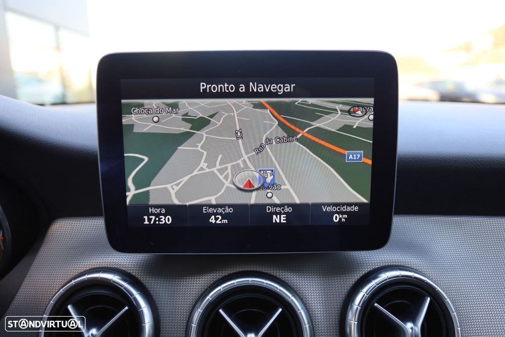 Mercedes-Benz CLA 180 d Urban - 13