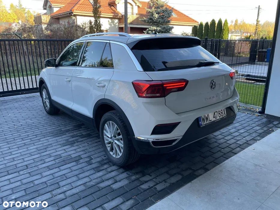 Volkswagen T-Roc - 4
