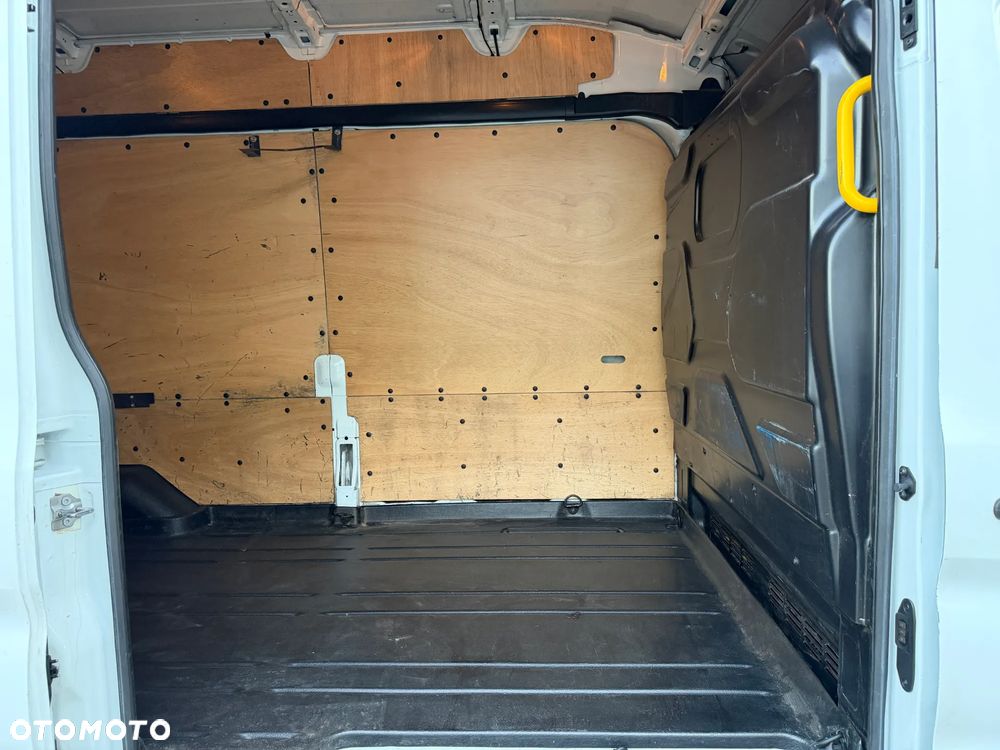 Ford Transit L4H3 - 17