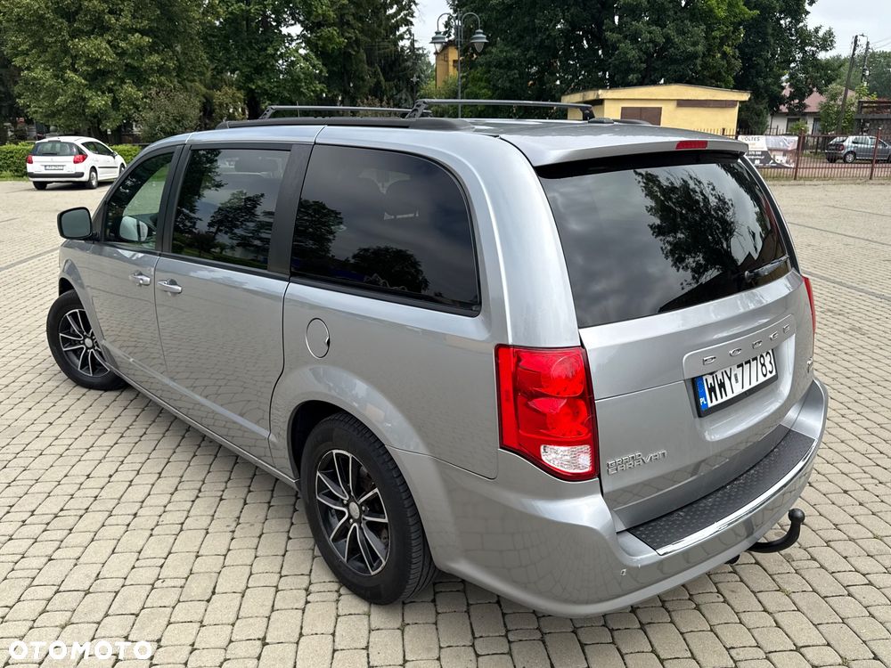 Dodge Grand Caravan 3.6 Express - 19