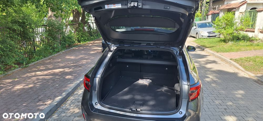 Toyota Corolla 1.8 Hybrid Executive - 12