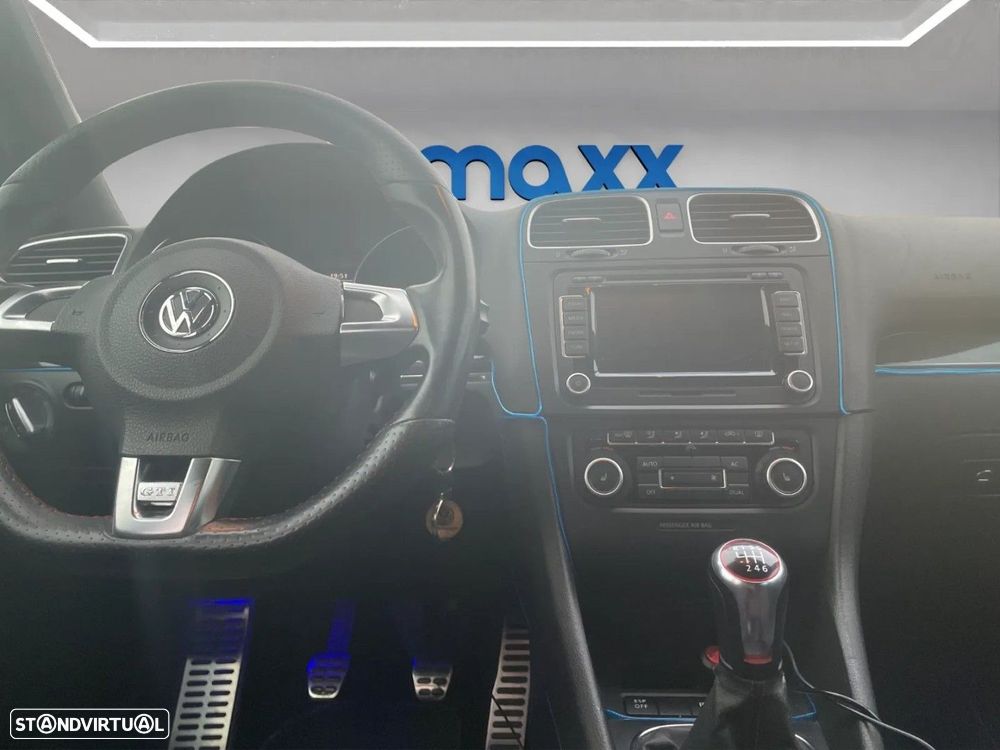 VW Golf 2.0 GTI - 14