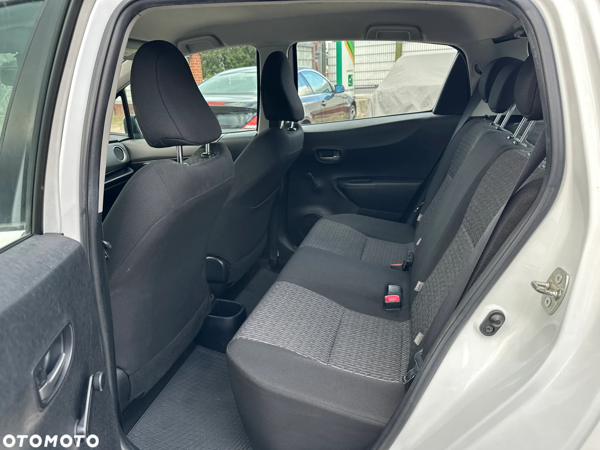 Toyota Yaris - 19