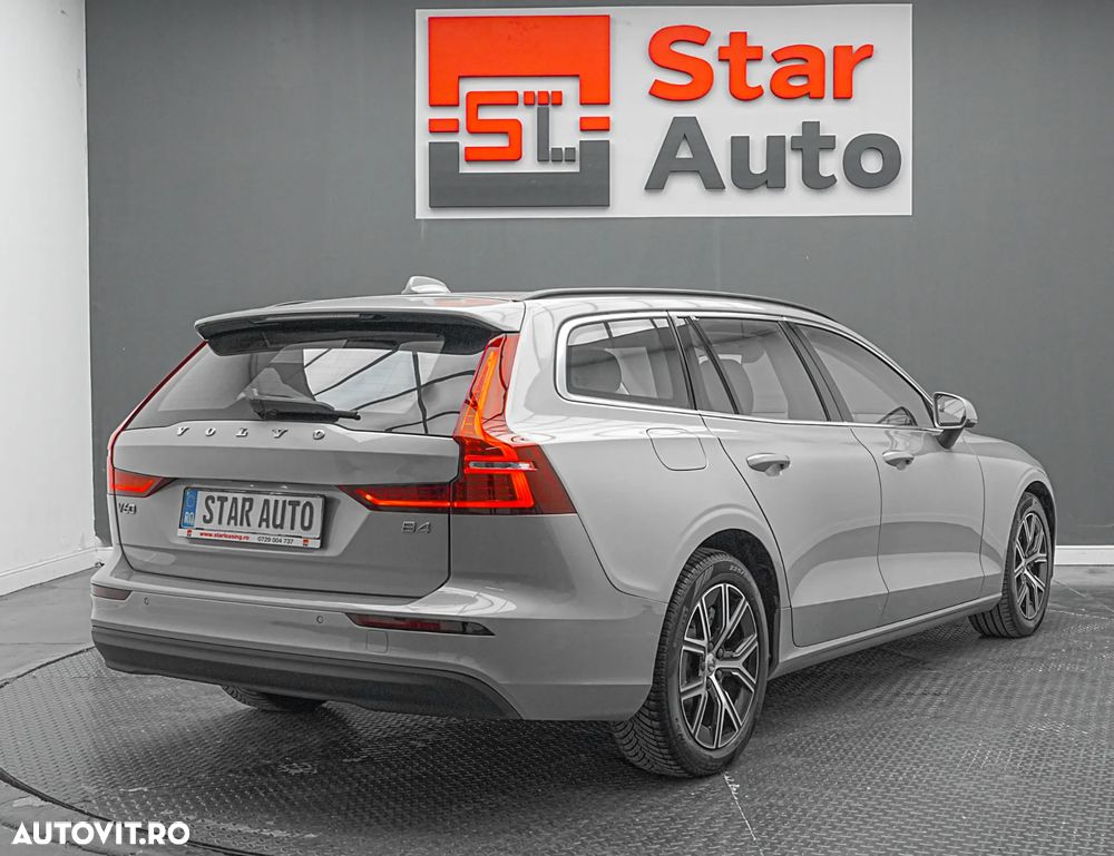 Volvo V60 B4 MHEV AT8 FWD Momentum Pro - 7