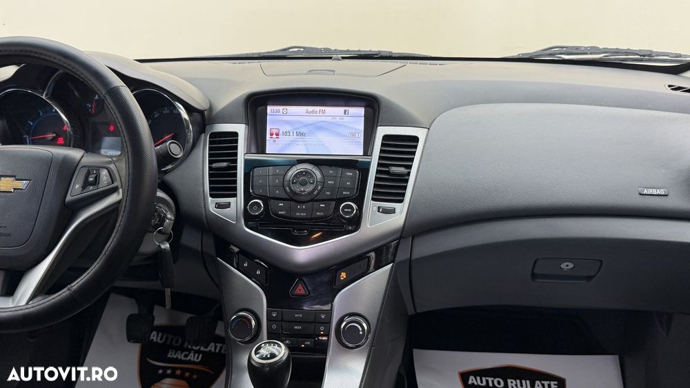 Chevrolet Cruze - 15