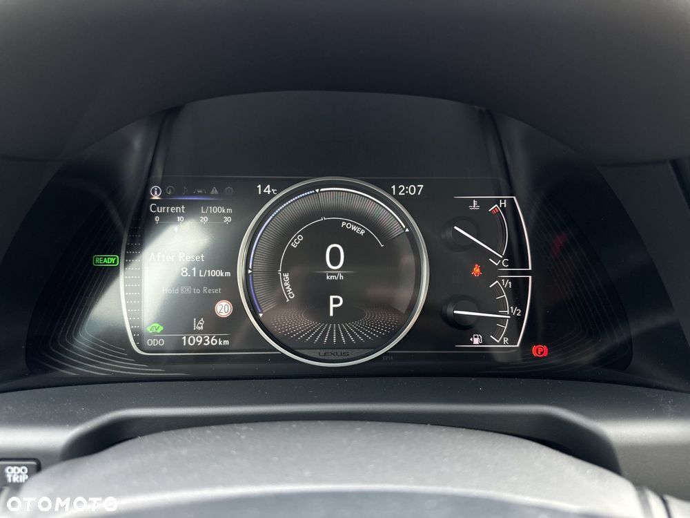 Lexus ES 300h Business Edition - 9