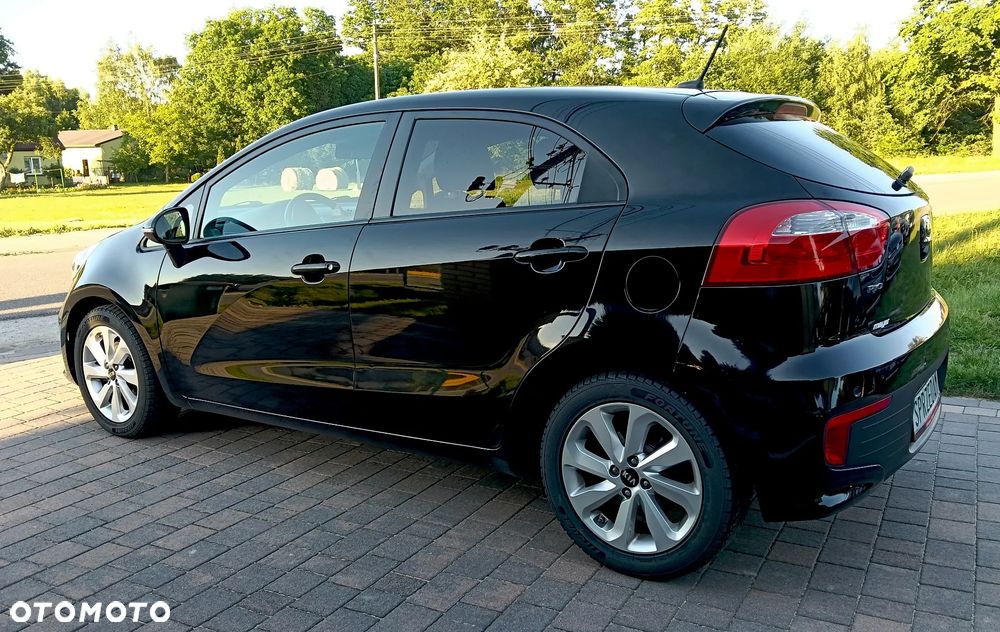 Kia Rio 1.4 Platinum Edition - 4