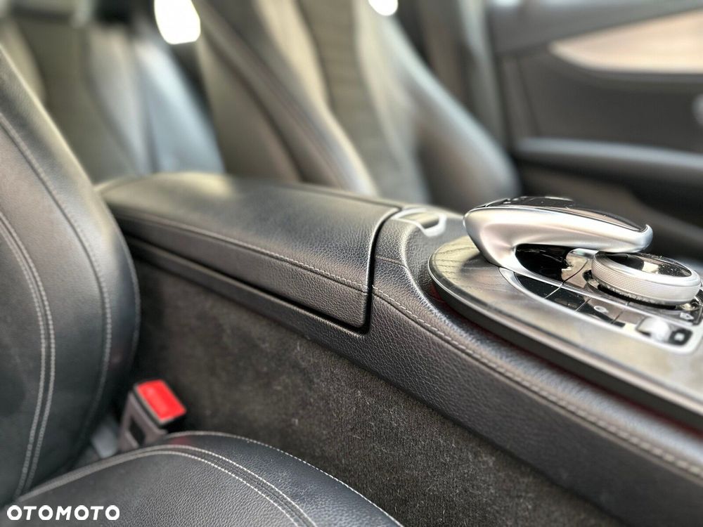 Mercedes-Benz Klasa E - 29