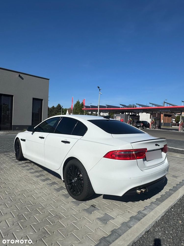 Jaguar XE 20d R-Sport Ingenium Edition - 12