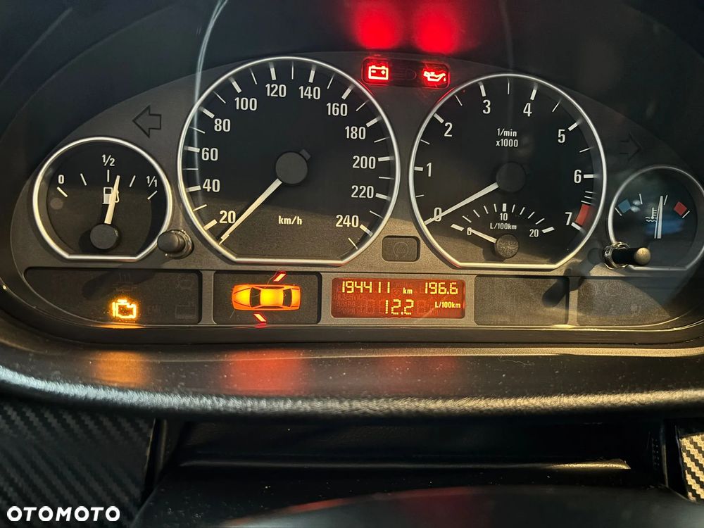 BMW Seria 3 330i - 14