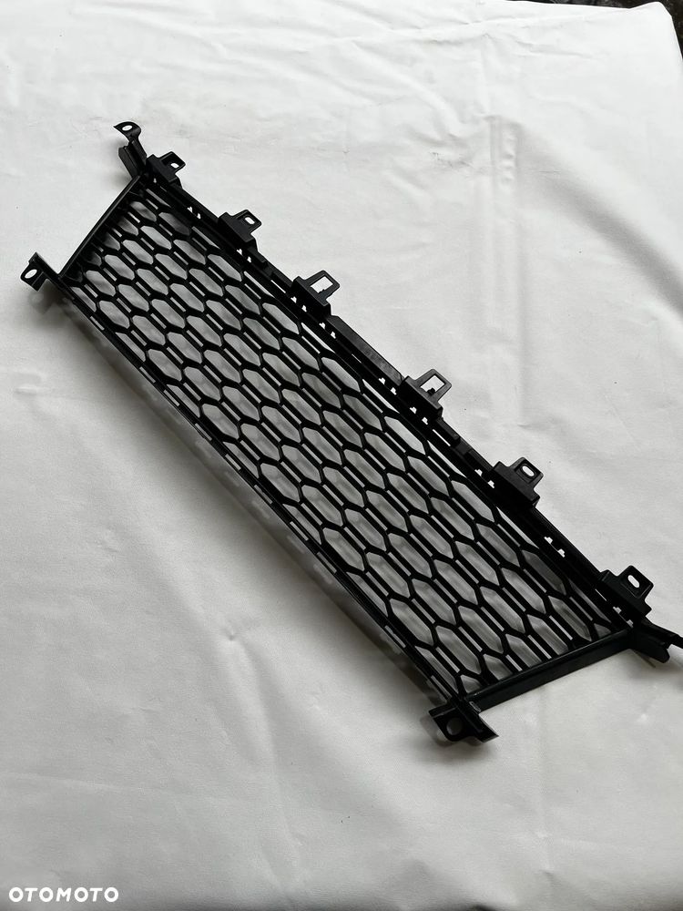BMW G20/G21 Kratka Zderzaka Przedniego Atrapa Wlotu Powietrza 51118069367 - 2