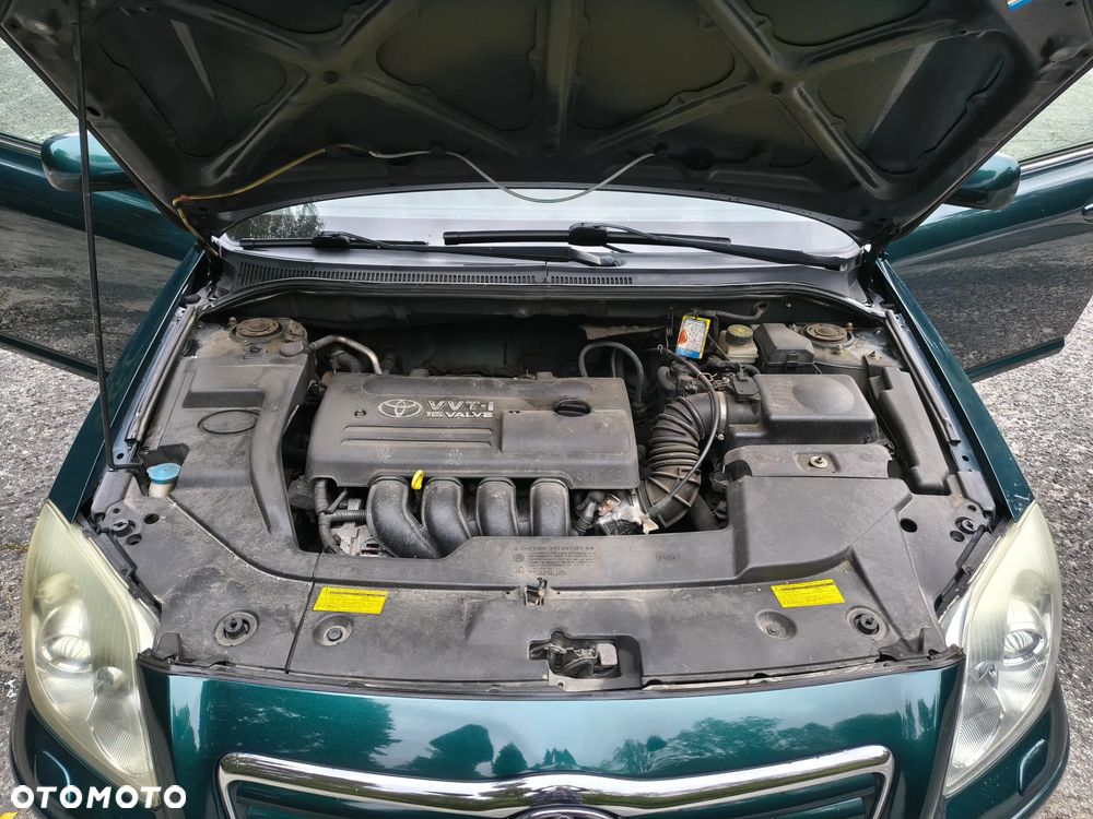 Toyota Avensis 1.8 VVT-i Sol - 14