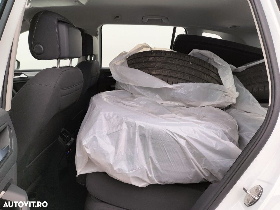 Volkswagen Tiguan - 10